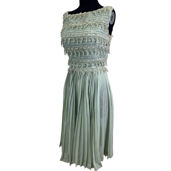 1950s Mint Green Carlye Dress – Lace Bodice & Pleated Skirt – Size XS/S - Picture 1 of 14